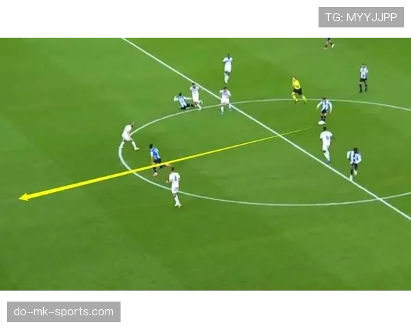 禁区规则详解：裁判判罚关键点与越位手球处理准则