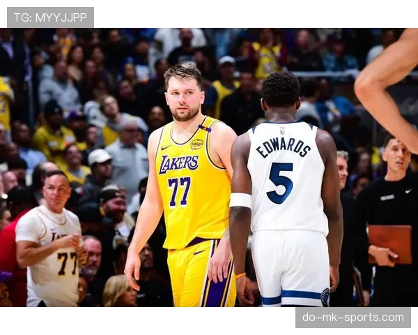 爱德华兹无球切入效率提升，主导森林狼快攻反击