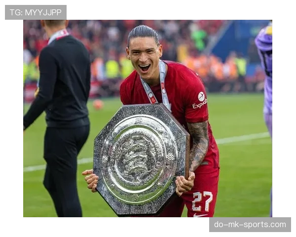 努涅斯的成长轨迹：从南美新星到英超焦点的能力跃迁与质疑解析